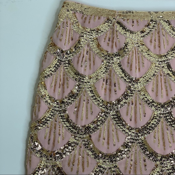 SOLD Blush & Gold sequins mini skirt - Picture 3 of 3